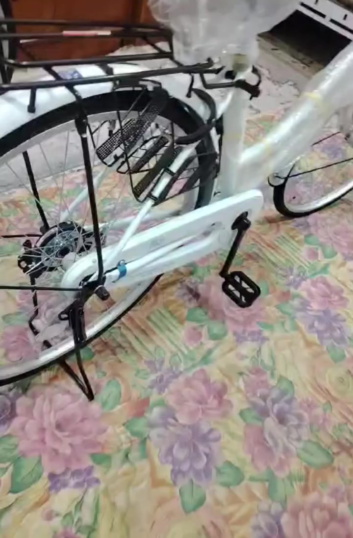 السلام عليكم بايسكل للبيع بعده بليلوان حجم 26 موديل 2022 نضافه 100 السعر 110 قفله


**إذا كنت صاحب هذا الإعلان وتريد حذفه لأي سبب، رجاءا أرسل رسالة إلى الدعم الفني**