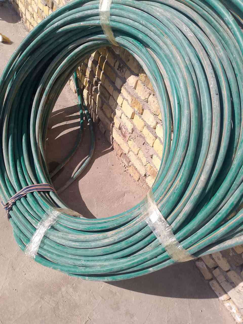 متوفر صونده ماء الطوال 200 متر للبيع عنوان نجف قرب معمل اسمنت ***********
