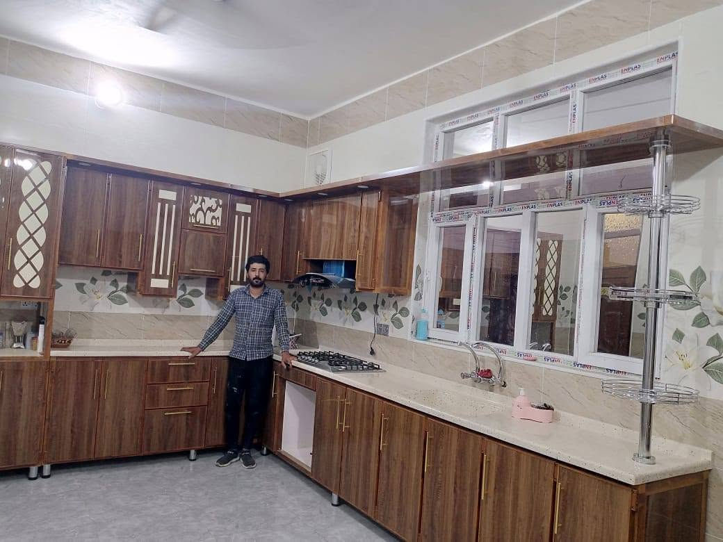 ✔️ مطبخ راقي ومميز بكل تفاصيله من ناحية التصميم والخامات والاكسسوارات
✔️لمسات جميلة والوان هادئة تجعل من مكان الراحة والرقي 
✔️اسعار مناسبة للجميع وتصاميم ترضي جميع الاذواق 
 العنوان/ واسط/ الموفقيه  ***********     ***********
