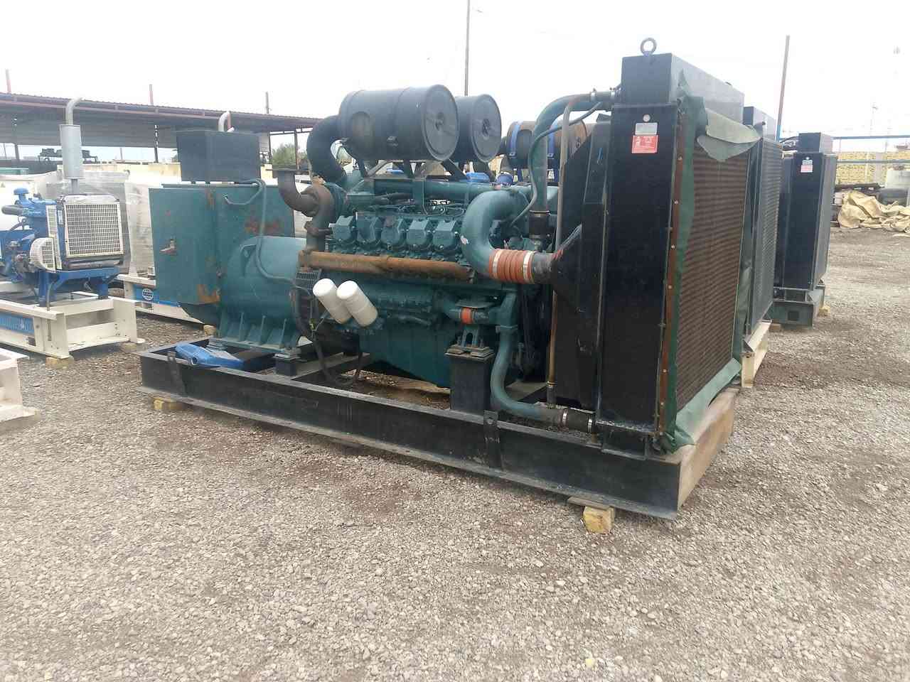 السلام عليكم مولد دايو دوزان 625 كيف 12 سلندر انتركولر نظام حمايه برودكشن مكينه مشطوطه للحجز والاستفسار على رقم الهاتف 
***********
