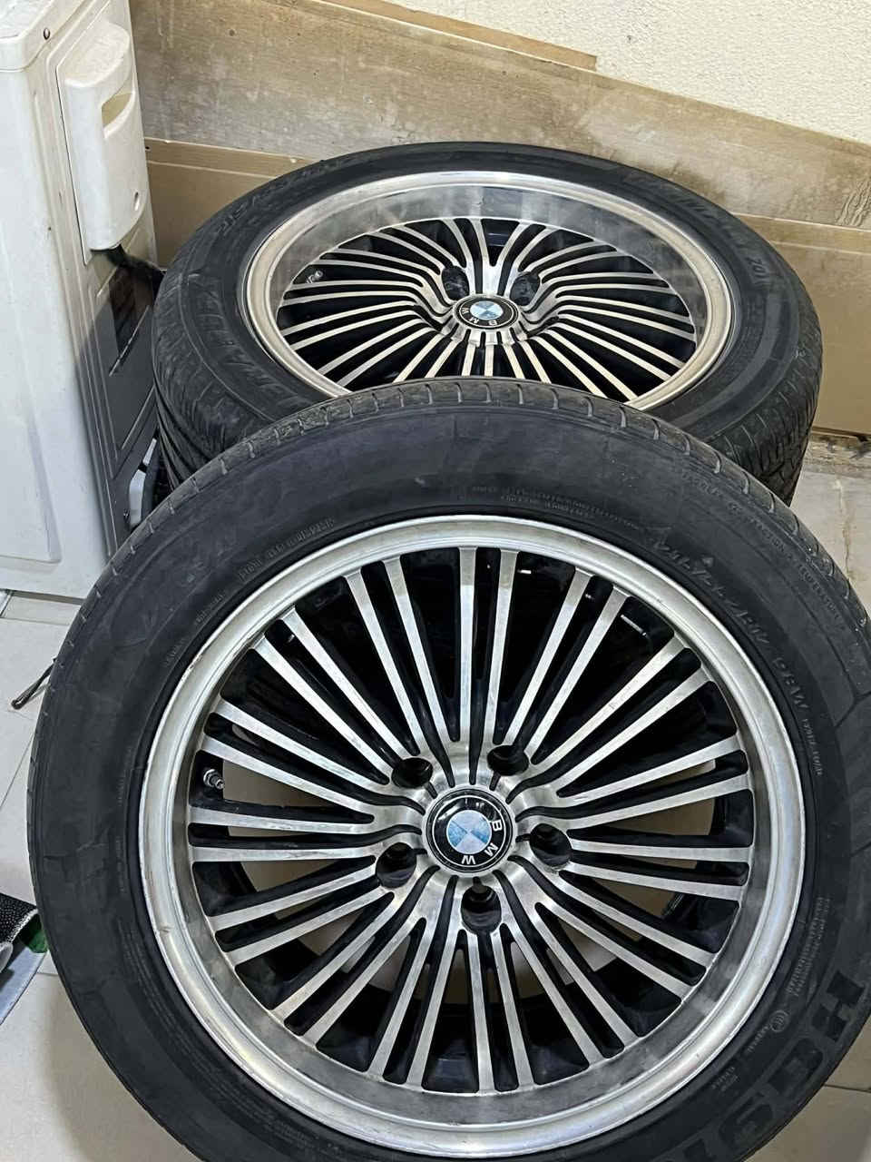 السلام عليكم ويل كب بيام حجم 17وتخم تاير توني شادهن جداد لا عواج ولا تصليح ولا فطر مكان ناصريه قيم بل يرضي الله وخذهن ***********
