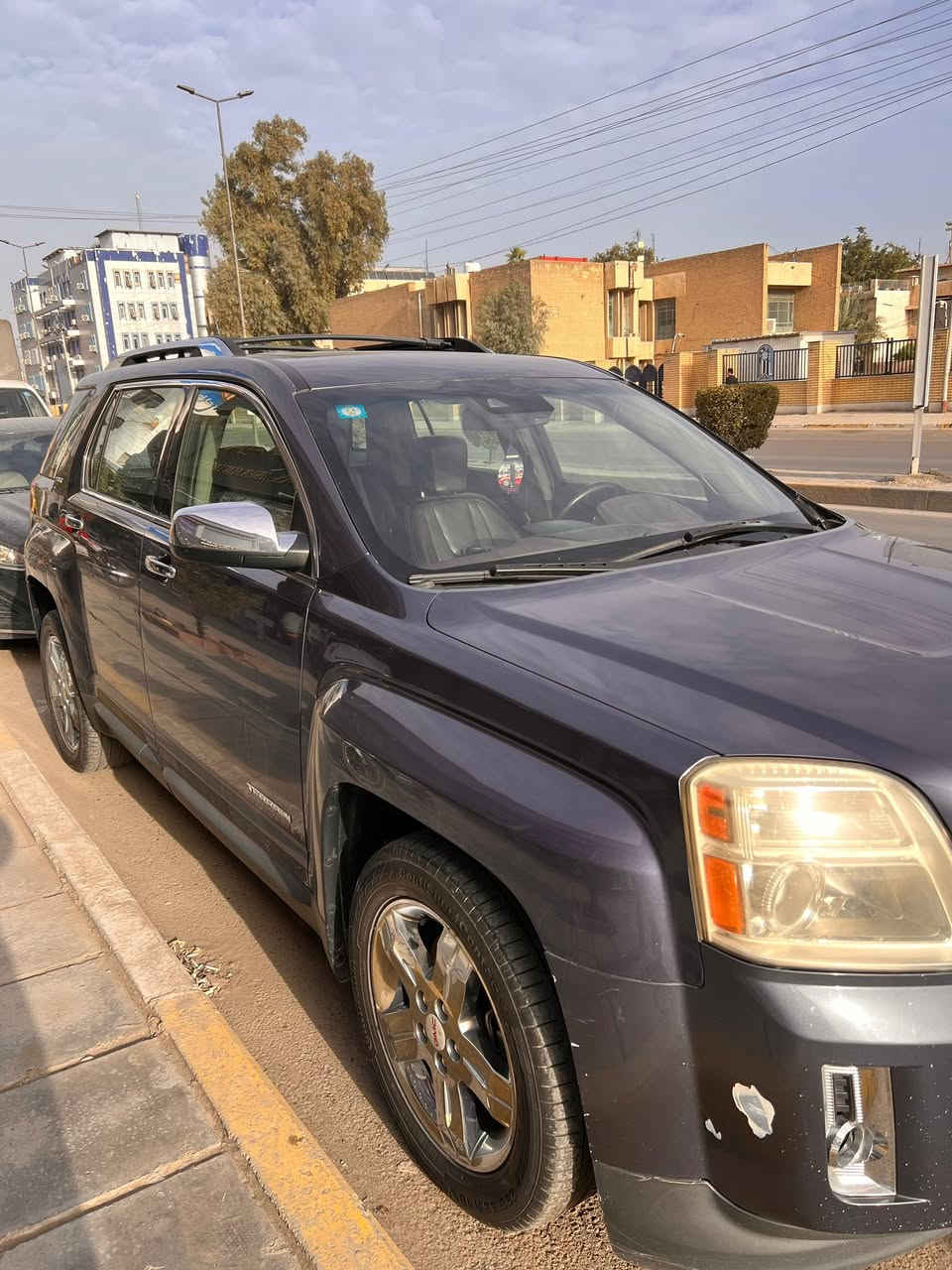 السلام عليكم اخوان
جي ام سي تيران 2013 خليجي وكالة المنصور
سيارة جديدة
ماشية 139 الف كيلو متر
مكفولة كفالة عامة من الصبغ ماعدا قطعة صغيرة بل تكمة اثر جراد
سيارة SLT فول 
محرك ٦ سلندر 
فور ويل
تدفئة كشنات
سلايد 
جنطة كهرباء
تشغيل عن بعد
ويل ١٨ كروم مع تخم تاير جديد كونتنتال
حدادية كلهة اصلية وجديدة
السيارة عليهة صيانة كاملة ومناقصهة اي شي حتة جيك مبيهة
مكان السيارة بغداد الكرادة 
***********
السعر 145 ورقة
