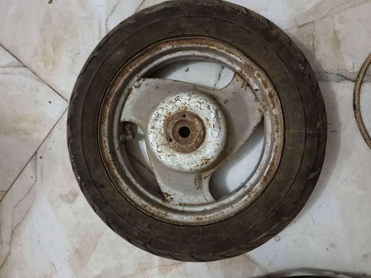 غراض البيع


**إذا كنت صاحب هذا الإعلان وتريد حذفه لأي سبب، رجاءا أرسل رسالة إلى الدعم الفني**