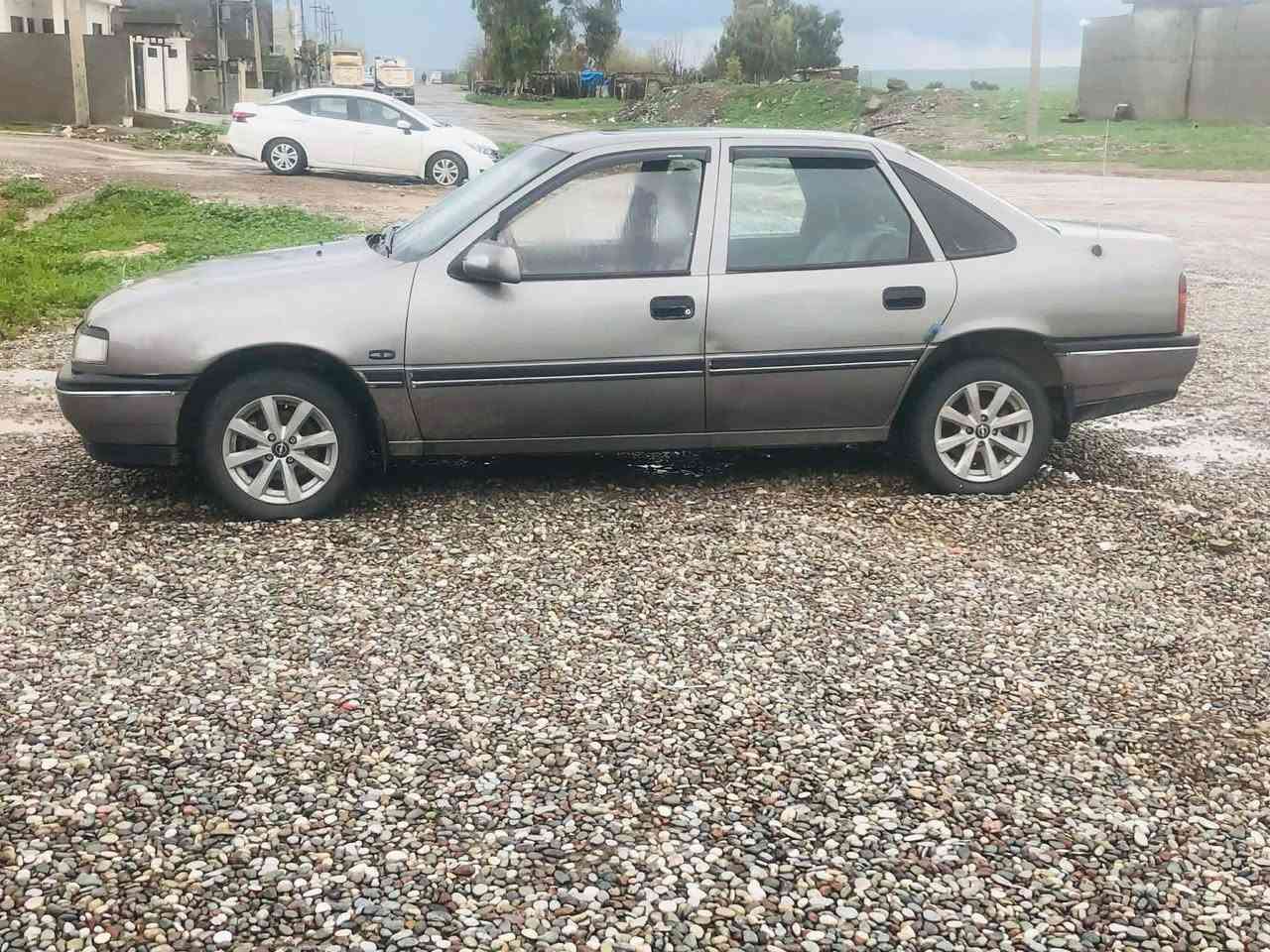 فيكترا مكينة 20گيرو مكينة بةشةرت موديل 1989رقم سنوي نوية تا 2030 ساحيبي مردية قاسرية مندالي گةورة بن بةنجةمور دةكةن سيلاد ئاوينة كارةباي جوار تايةويلي لوكي لةسةرة زور توندو تولة ماشاءالله لة قوةتي خوي بيزارة سةوداش دةكةم لةسةر دل گرتن  *********** أربيل, العراق
