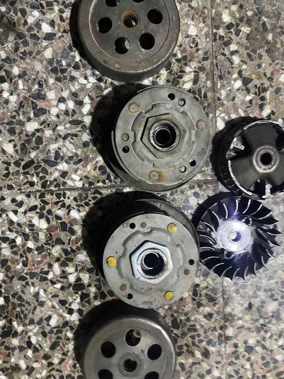 سلام عليكم صدر مال سكنس جبلي قبق هندر كامل مابيه اي نقص مال سكنس جبلي .وقبق هندر مال سكنس فحل كامل اي نقص مابيه كلجات مال جي تي ار جدد وياله سكنس فحل بس الامامي وياه تاير كل الغراض العندي جدد واي نقص مابيهن السعر خاص مكاني بغداد الحريه رقمي ***********
