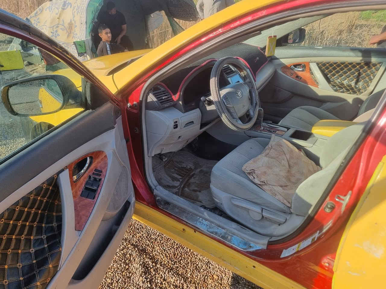 كامري موديل ٢٠٠٩ رقم صلاح الدين بسمي تحويل مباشر مكاني بابل الإسكندرية المكينه حاوية قبل شهرين شادها رايدهه ٥٥ وبيه مجال مامتواجد على نت رقمي ***********
