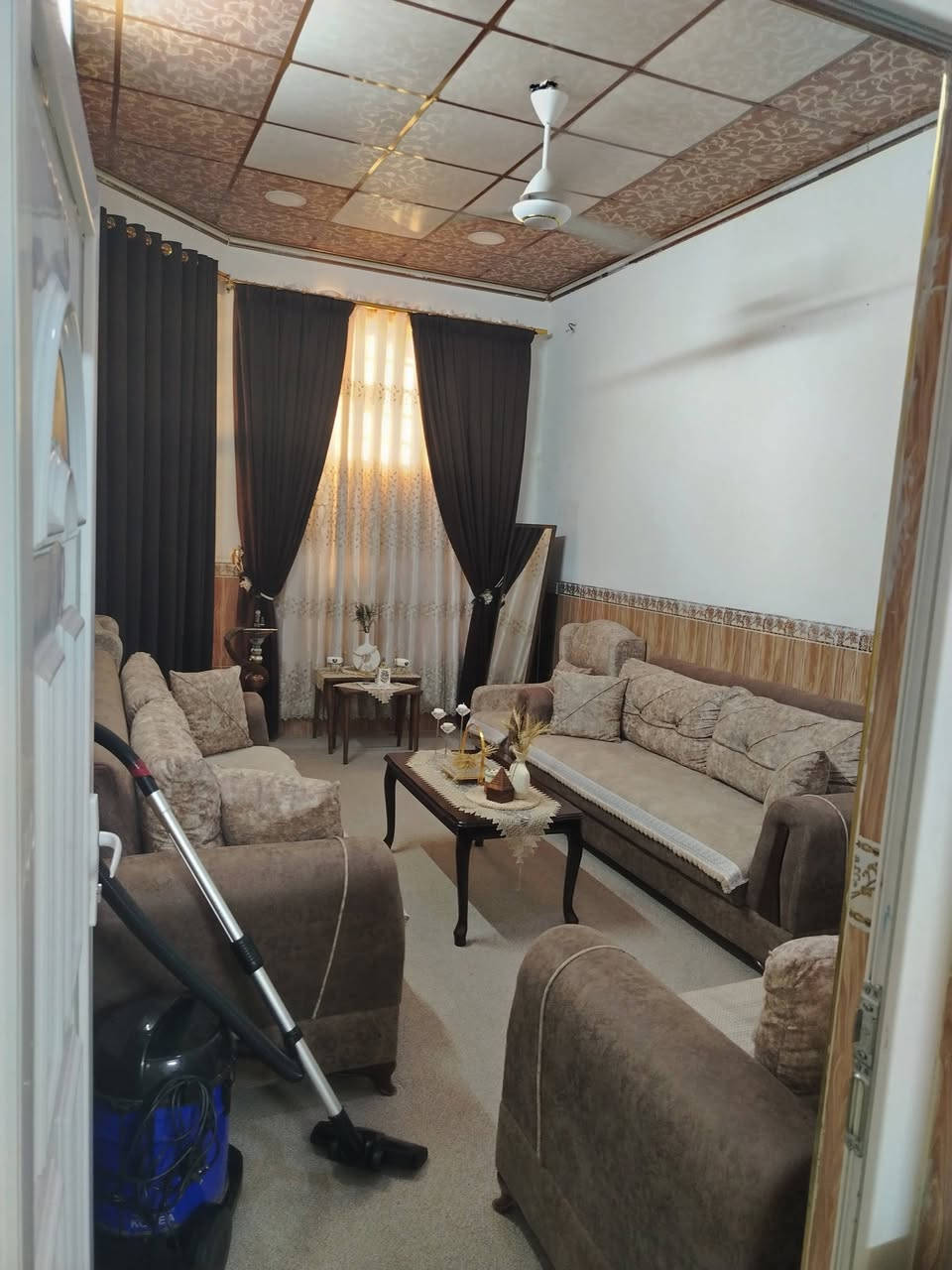 بيت للبيع اركوازي كيعان وريا مساحه 120 طابو زراعي
خدمات فول صب مجاري ماي فول

بيت فول مواصفات مع أثاث أي بدون أثاث حسب مشتري 

مكونات البيت 

غرفه نوم // 
صاله //
 استقبال //
 مطبخ //
 صحيات داخلي خارجي //
كراج سياره //
بيوتنه//

السعر 45 بي مجال 

للاستفسار ***********
