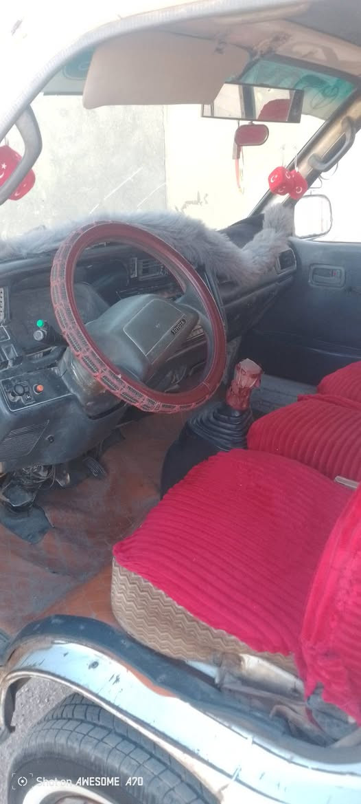 هايسه مديل 1994 مكينه وكير خير من الله ونجي سته السعر 40 وبيه مجال لعنوان ناصرية سكان الصناعي رقم ***********
