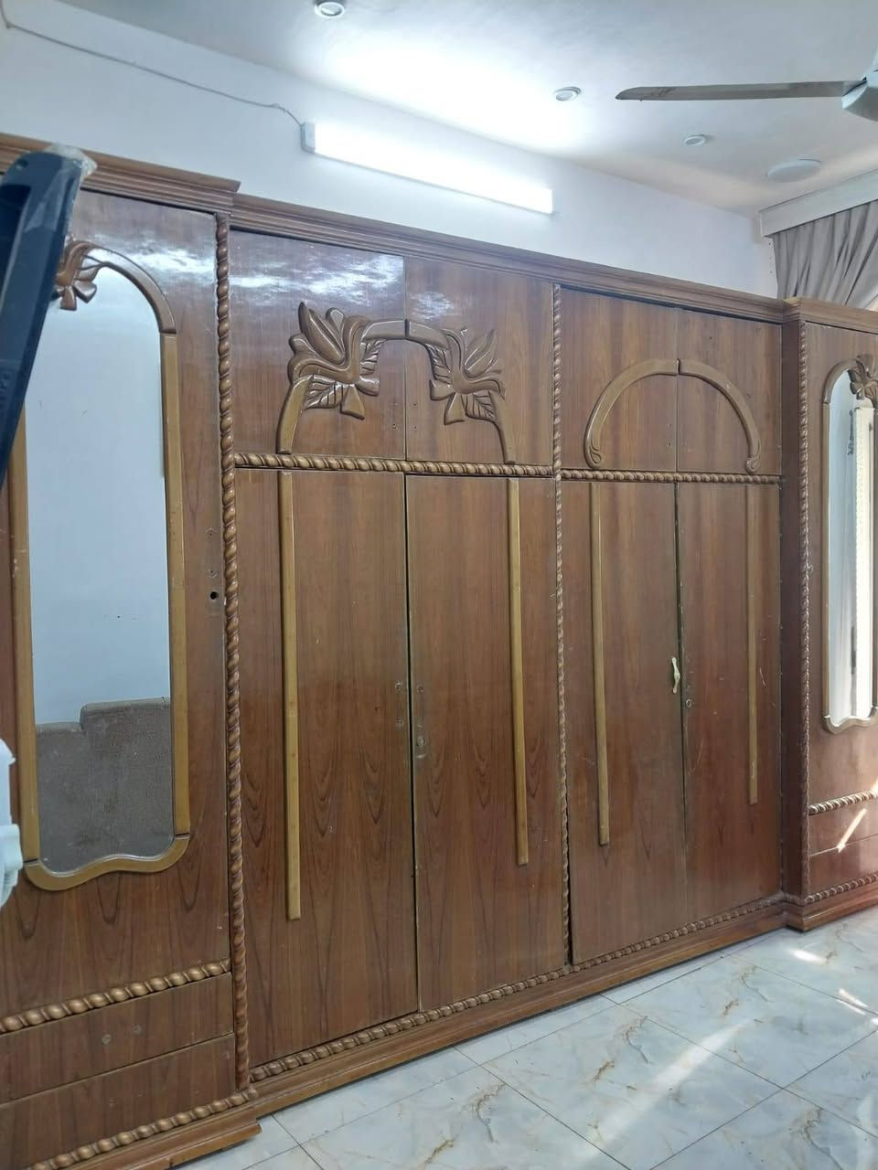 كنتور داخل خارج صاج ست بيبان اربع مجرات مرايتين  400 الف  
***********
