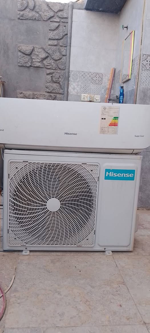 مكيف توسوت طنين شغل تبريده خير من الله سعره 250 وسبلت هايسن طن ونصف كمل حملة ورمونت وكيبل وبوري صغير موجود نقص بوري كبير غاز ومقفول بي ضمان اسبوع سعره 275وسبلت اوكس طنين قطعتين داخلية وخارجية فقط سعره 275مكاني بالزعفرانية حي الامانة لمعلومات ***********
