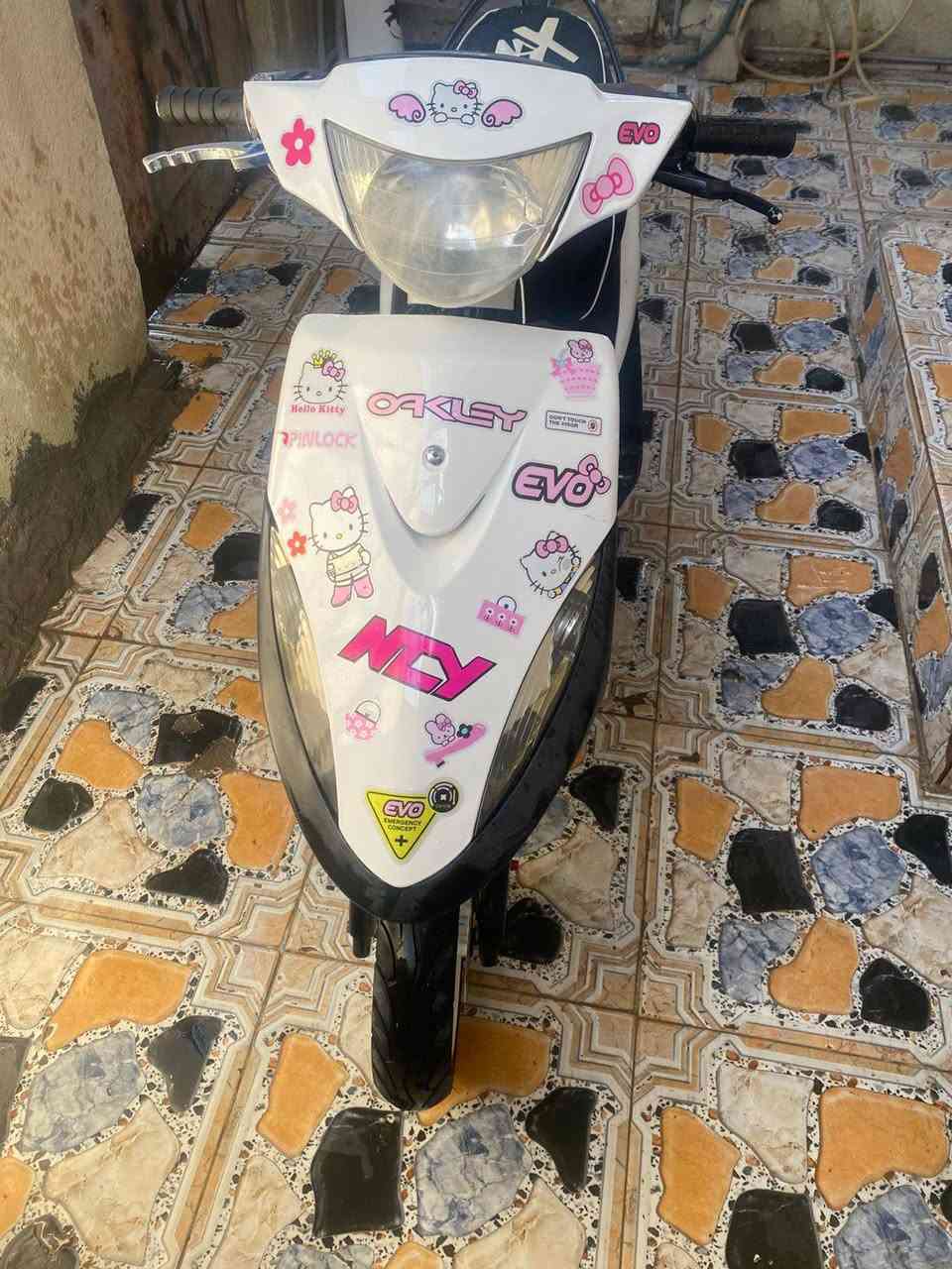 السلام عليكم دراجه للبيع ماكس عدله بوشه 50 مزوده وياله وشيال رياضي ويدات سلف هندر لايت اشاير كهربايات مكاني الناصريه مركز


**إذا كنت صاحب هذا الإعلان وتريد حذفه لأي سبب، رجاءا أرسل رسالة إلى الدعم الفني**