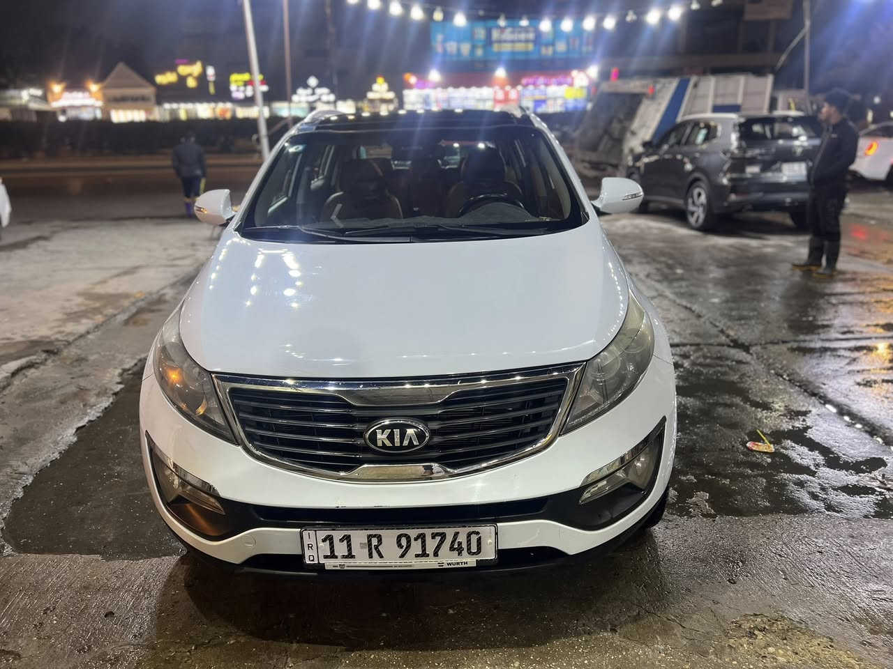 السلام عليكم سبورتج خليجي للبيع السياره مكفوله من ضربه وصبغ مكينه 2400 بانوراما ماشيه 85 وقابله للزياده رقم إنكليزي بسمي السنويه  صار 10 ايم انتهت اكو رصاعات خفيفه موضحه في الصور  عارضها 155 تواصل ***********
