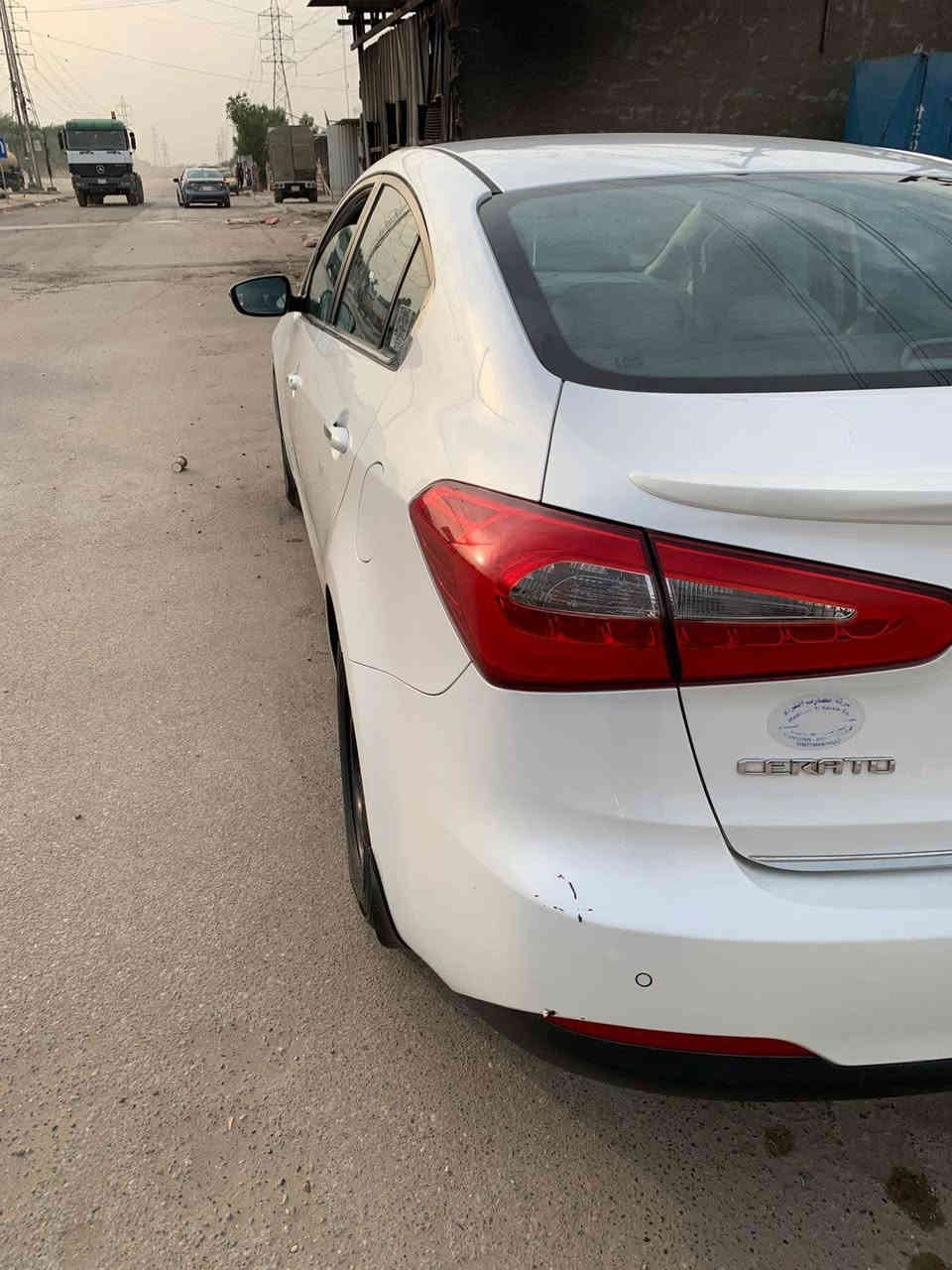 للبيع

سيراتو خليجي 
محرك 1.6 دوش 
موديل 2013

 المواصفات 
شاشه كبير 
كامرة خلفيه 
سمارت كروس كونترول
تحكمات ستيرن فول 
نظام قيادة ( ايكو )
حساسات امامي خلفي 

السيارة خليجي:: مكفوله كفالة 

(رقم سليمانية تريد تحويل وكالة)
( سونار ناشره واضح بالصور )

السعر 115
كلشي ذاكر بالمنشور اقره تفاصيل كامل واتصل 

***********
مكاني بغداد الغزالية
