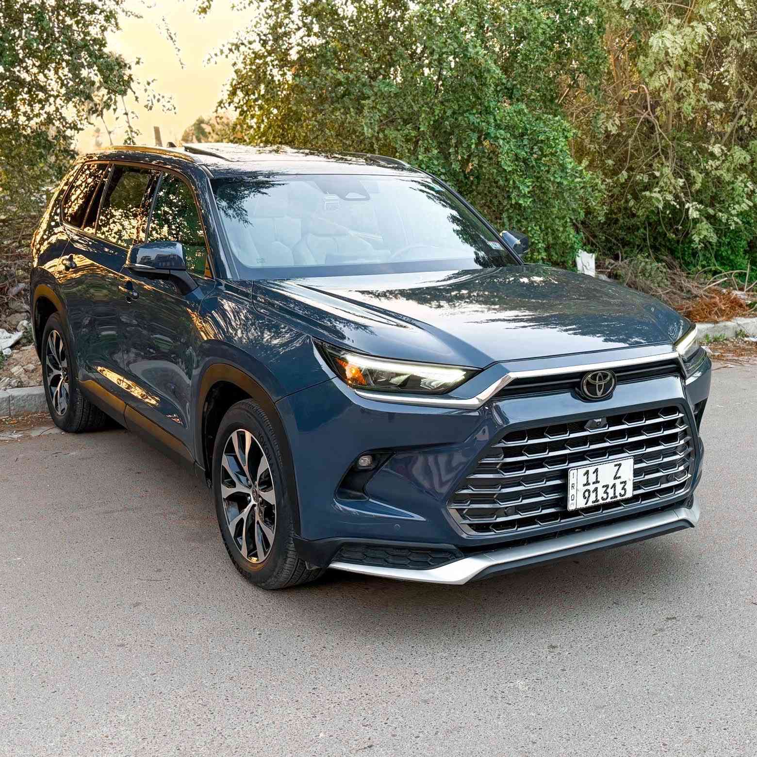 للبيع تويوتا كراند هايلاندر 2024
 السيارة اعلى مواصفات لمتد هايبرد
المواصفات 
بانوراما 
4 مقاعد تدفئة و تبريد
دجتل (عدادات الكترونية)
3 شاشات 
مقاعد جلد و كهرباء
رادارات (امامي+خلفي+جانبي)
قيادة ذاتية 
سستم صوت jpl
لايتات led متحرك
تدفئة ستيرن 
صندوق كهربائي
بردات بل ابواب 
مقاعد منفصل vip
حادث السيارة فقط كسر بالدعامية الامامية و مصلح علكدهة و مصبوغ الباقي مكفول
السيارة ماشية 7 الف 

السعر 60 مليون دينار عراقي 

للاستفسار  ***********
