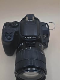 كانون 850d • عدسة ١٣٥/١.٨ • نضافة ٩٥%