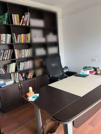 ميز ٢م • رف كتب ٢٫٥م • أربيل