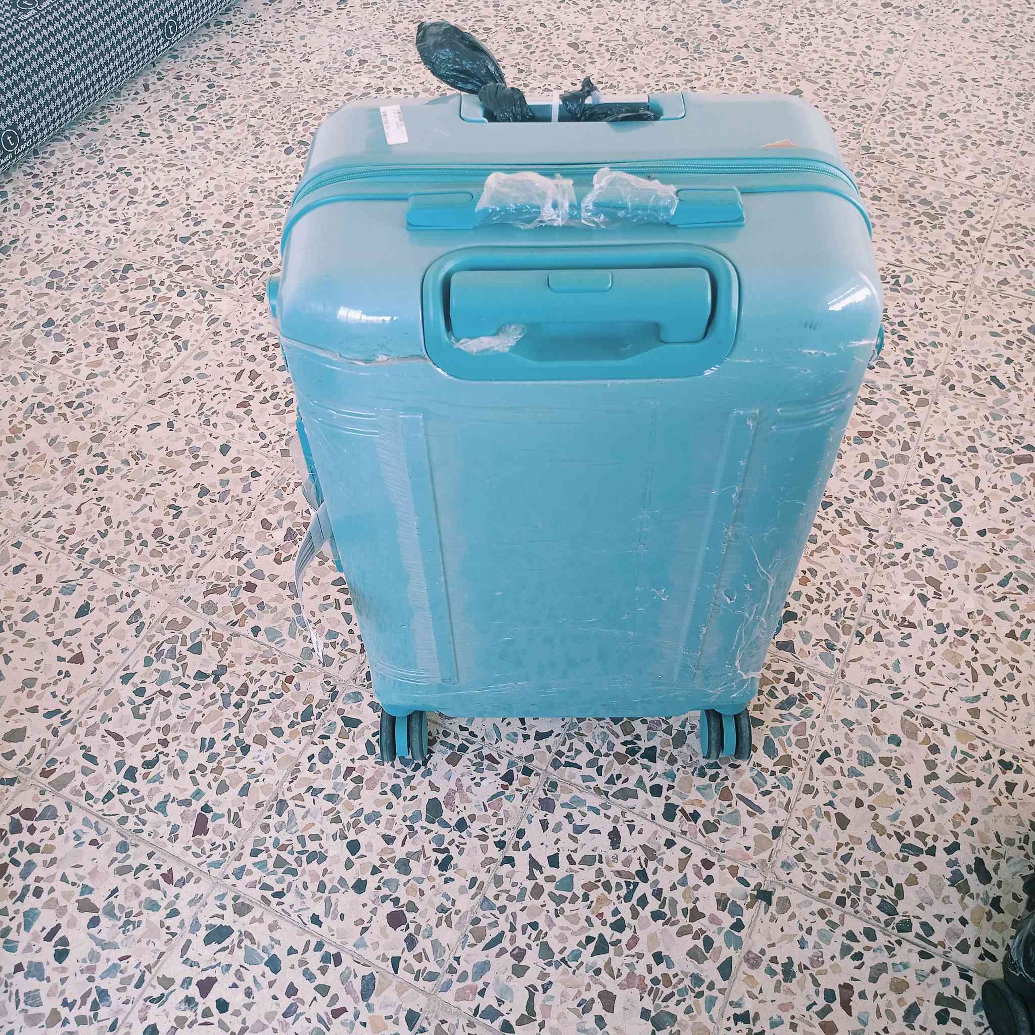 جنطه لبيع جديد مال سفره
***********
‏‪0751 062 9834‬‏
