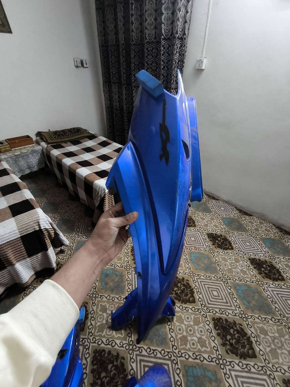 مال تفصيخ 
سلام عليكم غراض سكنس فحل بريز عنوان بغداد ساحت عدن رقم ***********  على شرط كله بلادي  مال تفصيخ
