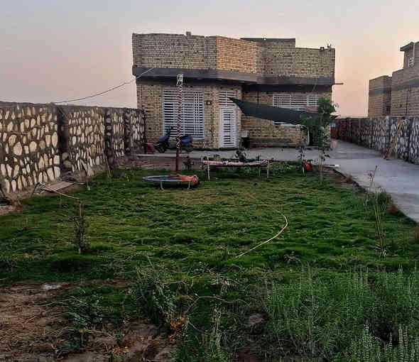 #يالله يارزاق 

🏠دار سكن للبيع طابوو زراعي سند 25

              (مشمول بالتطويب) 

📌الموقع:- داخل مجمع اللولؤه السكني 

                 (طريق سيد محيل) 

📐المساحه:- 650متر 

🔹مواصفات البناء:-

☘️اساس كونكريت.. سقف كونكريت.. بناء طابوگ

🌿يحتوي ع:-

✅غرفتين نوم 

✅صاله 

✅استقبال 

✅مطبخ 

✅خدمات صحيه 

✅مولدة امبيريه (40A) گاز 

✅سياج حجر دار نظيف جداً وبمساحه واسعه

💵السعر:- 125 قابل للتفاوض 

ــــــــــــــــــــــــــــــــــــــــــــــــــــــــــــــــــــــــــ

#للتواصل:- الاتصال ع الارقام 

#هاتف:- ***********

#هاتف:- ***********

#مراجعة مكتب دبي للاستشارات العقاريه 

#عنوان المكتب العروبه الثانيه مقابل منتزه الحريه
