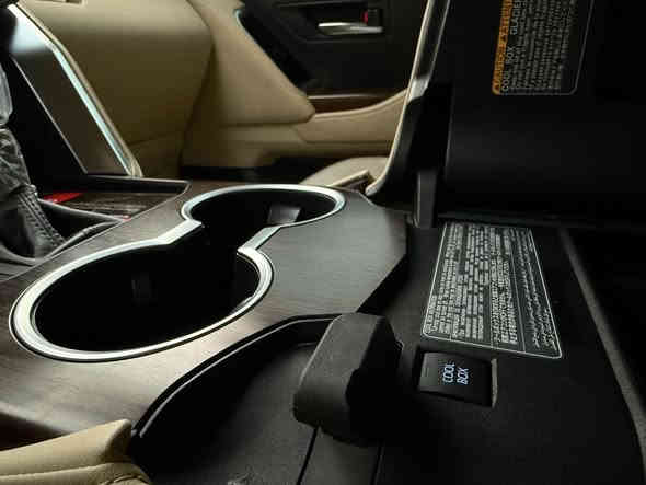 ‏‎السلام عليكم 

‏‎لاندكروز GXR تطبيق 🇯🇵🇯🇵

‏‎موديل ٢٠٢٢  ✅ 
#انسب سعر 
#سعر مناسب 
‏‎شركه جيهان صفر اربيل 

‏‎🛑 كاميرا
‏‎🛑 سلايت 
‏‎🛑 شغال 
‏‎🛑 كاميرا
‏‎🛑حساس ٣٦٠ درجه 
‏‎🛑 زراك لايت 
‏‎🛑 شاشه كبيره 
‏‎🛑 كشنات جلد 
‏‎🛑 شاشات خلفيه بلاد 
‏‎🛑 ٢ كشن كهرباء 
‏‎🛑 صندوق كهرباء 
‏‎🛑 ثلاجه 
‏‎🛑 وباقي مواصفات المعروفه 

‏‎رقم دهوك  الجديد بشرط التحويل 

‏‎عداد ٤٠ الف 

‏‎السعر  ٦٤٥  ورقه 💵💵

‏‎السياره مكفوله كفاله عامه من الشخط والتعديل والصبغ 

*********** ☎️
