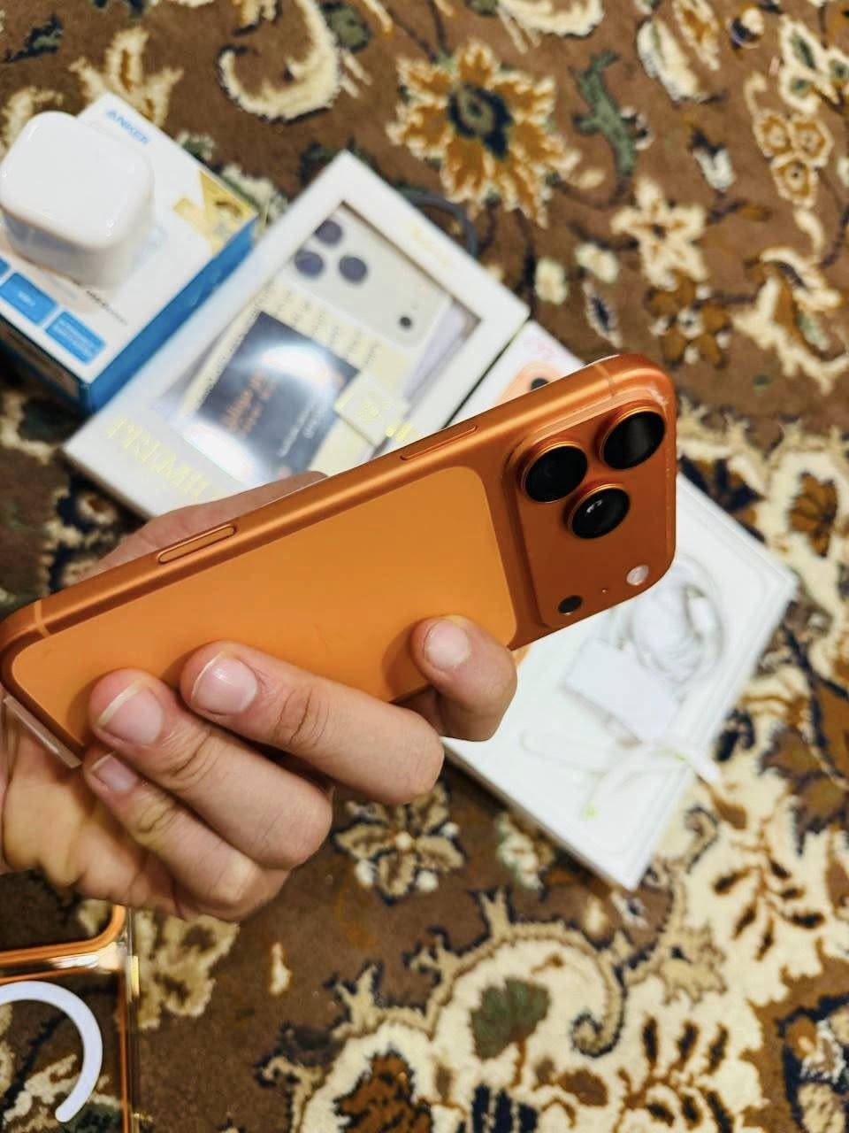 ايفون 17 برو ماكس 256 نسخه الشرق الأوسط 
شريحه سيمكرت منفذ
لونه برتقالي 
جهاز مغلف نانو سيراميك بالكامل
وبي لاصق شاشه اصلي 
وبي عدسات اصليه للكامرا 
وكفر وياه اصلي ماركه شفاف
وياه شاحنته وراس شاحن اصلي ابل 
وكارتونه وملاحقاته كامله 
جهاز مشحون 40 مره فقط 
جهاز سعره مليونين و200 
مكاني بصره شارع الوفود 
مو شراي لأ يتبعني ويكسر بسعر 
فقط شراي يراسل رجاءا


**إذا كنت صاحب هذا الإعلان وتريد حذفه لأي سبب، رجاءا أرسل رسالة إلى الدعم الفني**