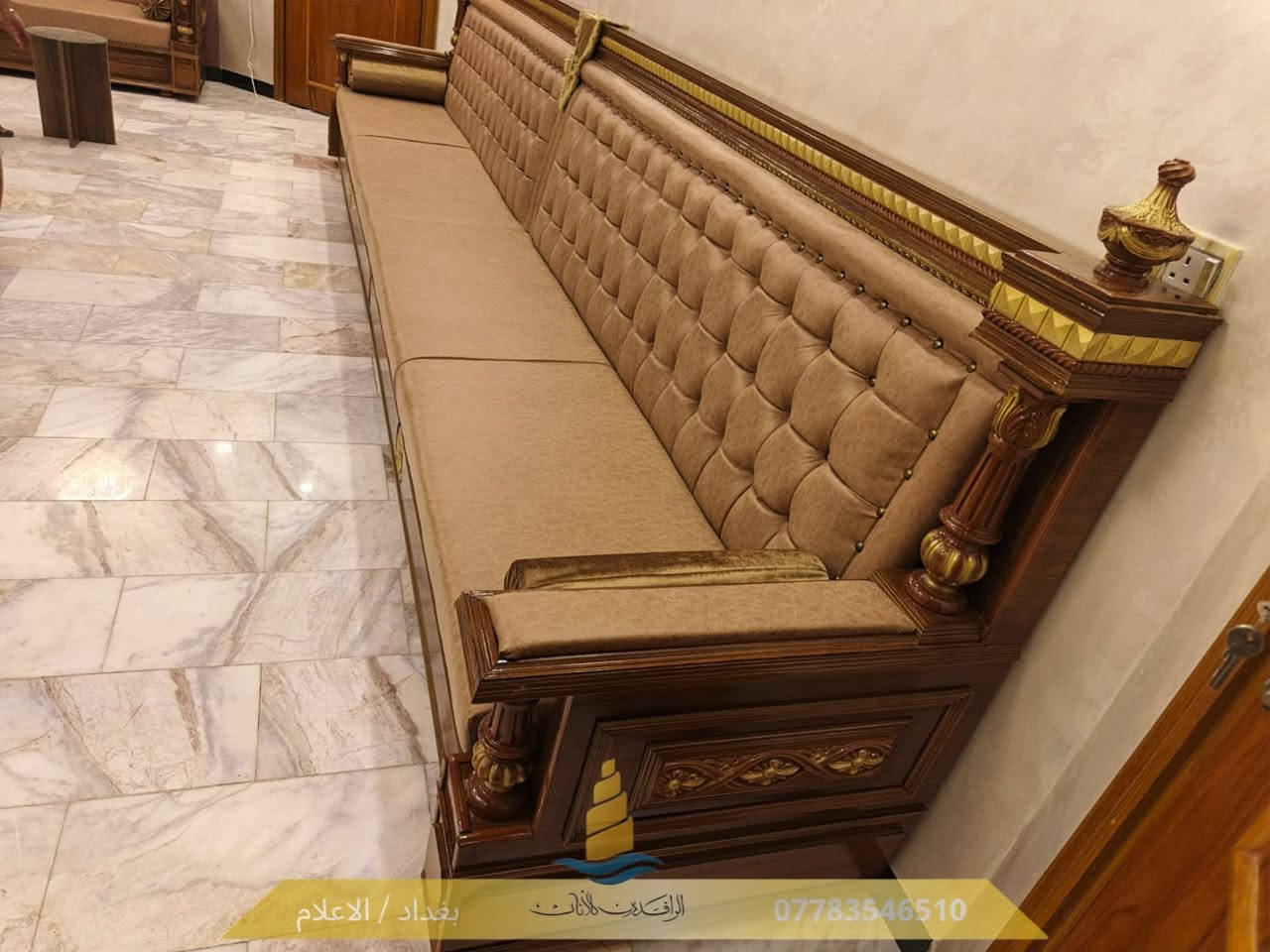 الرافدين للأثاث | جلستك اللي تحلم بيها.. صارت حقيقة!
تريد جلسة عربية فخمة ؟ أي موديل يجي ببالك، إحنا نفصله إلك بدقة ومثل ما تريد بالضبط!
ليش تختار "الرافدين للأثاث"؟ 
- شغل أصلي : خشب داخلي (روسي) موثوق، الواجهة صاج وزان روماني
- راحة تامة : مقعد بلوك أسود وإسفنج (إكسترا)
- أناقة تركية : قماش (شانيل أو وتر برو) تركي بكل الألوان اللي تحبها.
- ضمان حقيقي لمدة 10 سنوات.
إحنا بخدمتكم وين ما كنتم : 🚚
📍 مندوبنا يوصل لباب بيتك ياخذ القياسات بدقة.
⏱️ نجهز طلبك خلال 20 يوم بس.
🇮🇶 التوصيل متوفر لكل محافظات العراق.
💰السعر؟المتر يبدأ من 120 ألف دينار بس!
📞 للحجز والاستفسار (اتصال أو واتساب): ***********
