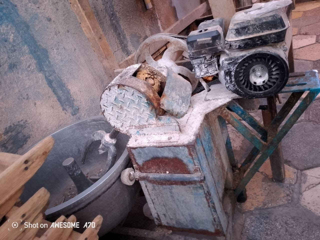 سلام عليكم
غراض فرن لبيع 2عجانه وطاويات وتزكا وسله ومكينه مال دبان نفط كامله  اتصال على رقم ***********

