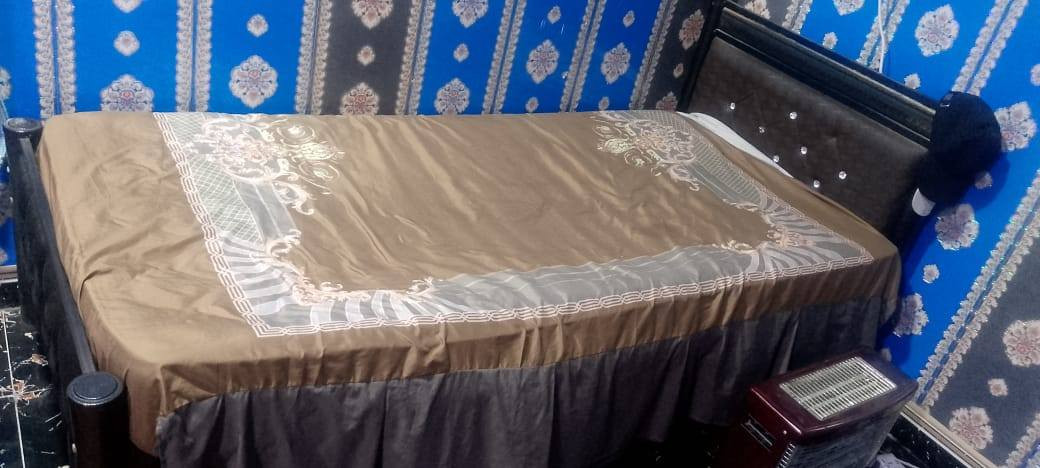 السلام عليكم عندي جربايه لبيع سعر 50او بيه مجال او قفص سعره 30او سكله سعره 25رقمي ***********
