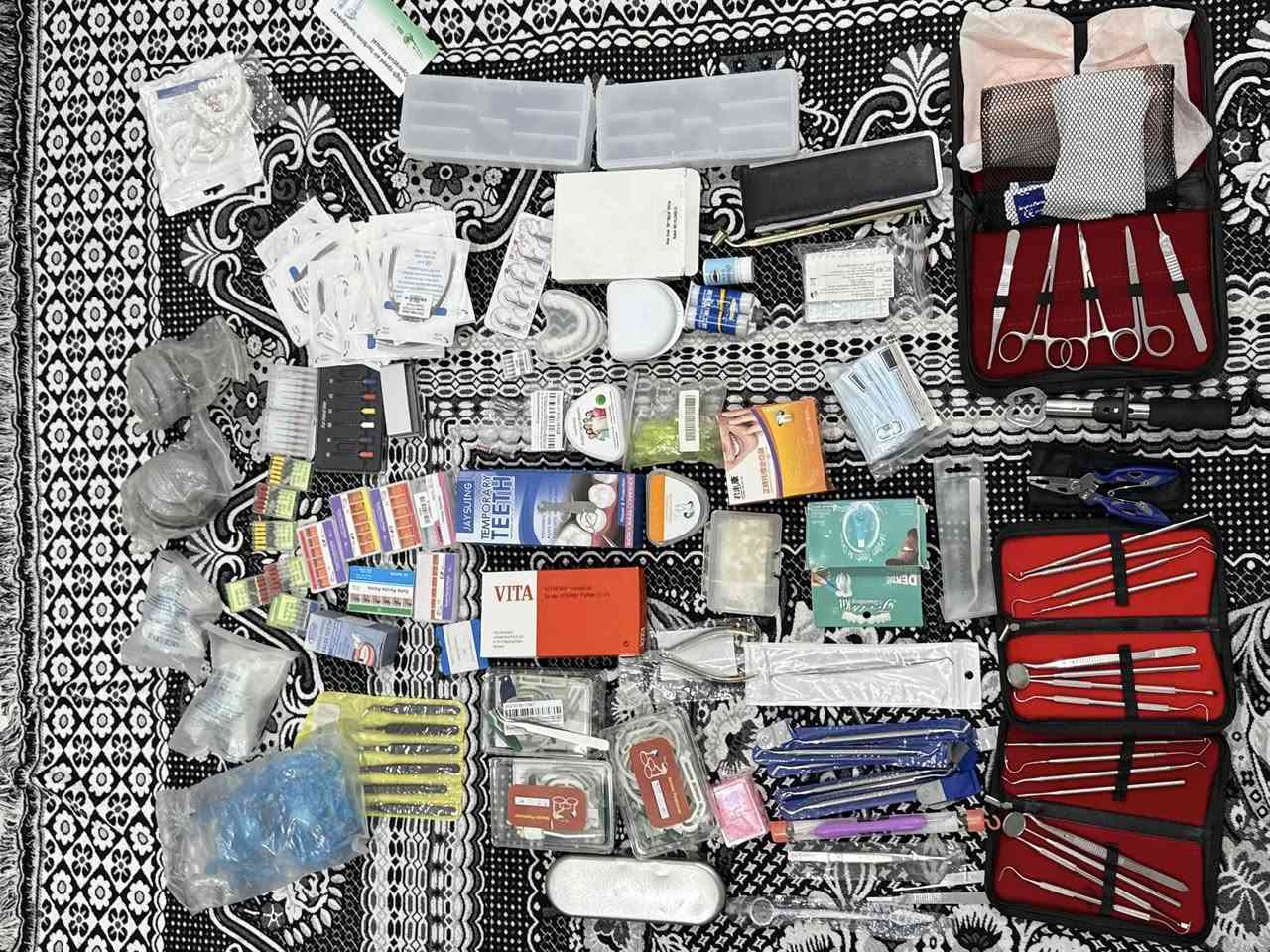 -ادوات اسنان . توصل خاص او واتس ***********
