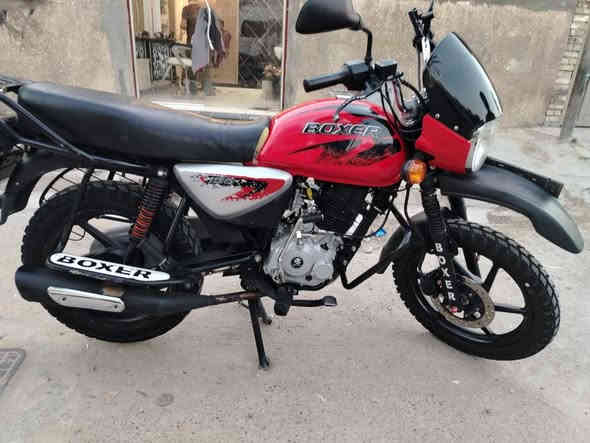 دراجه بوكسر موديل 23 مرقمه بغداد تحويل ثاني يوم  دراجه نضيفه نضافتة 100٪ دراجه مبدله مكينه اصليه من شركت المصفئ قبل 4 اشهر دراجه كامله مابيهاا نقص مكفوله كفاله عامه السعر 2 و 500 وبيها مجال بسيط. مكاني بغداد مدينة الصدر ق 52 
للتواصل: ***********
