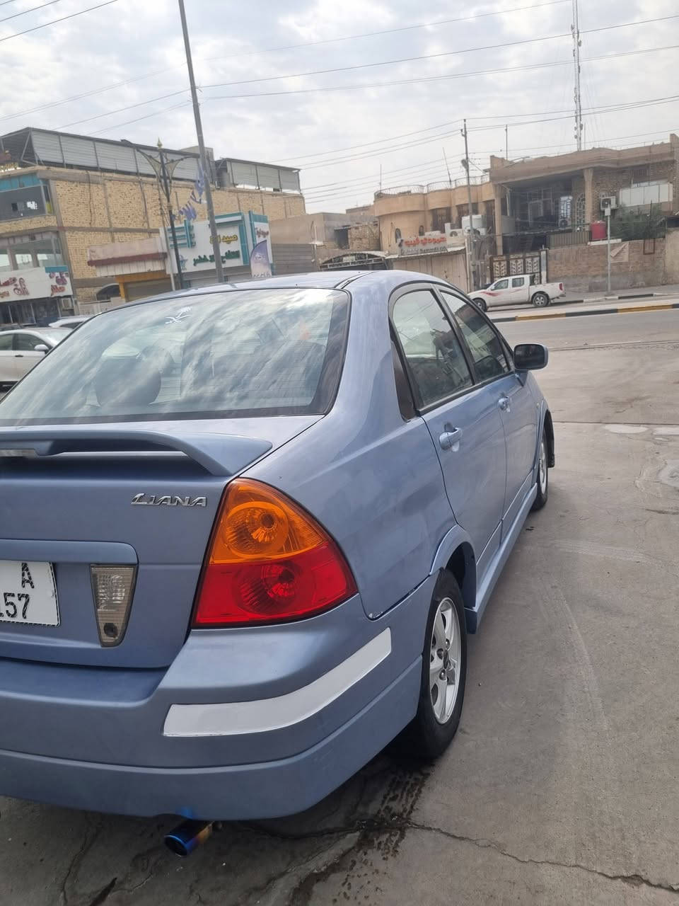 للبيع سازوكي ليانا 2006 رقم بصره بأسمي
محرك 2000 
السياره نظيفه واقتصاديه مال جناي 
ما بيها لا ضربه ولا صبغ 
كير ومكينه جاهزات
تبريد ما يشتغل
سلف و باتري و قايش و باور ودسكات كله جديد
سستم صوت  و شاشه جدد
حداديه 90%
السعر 62
مكان السيارة البصرة - الزبير
للتواصل ***********
