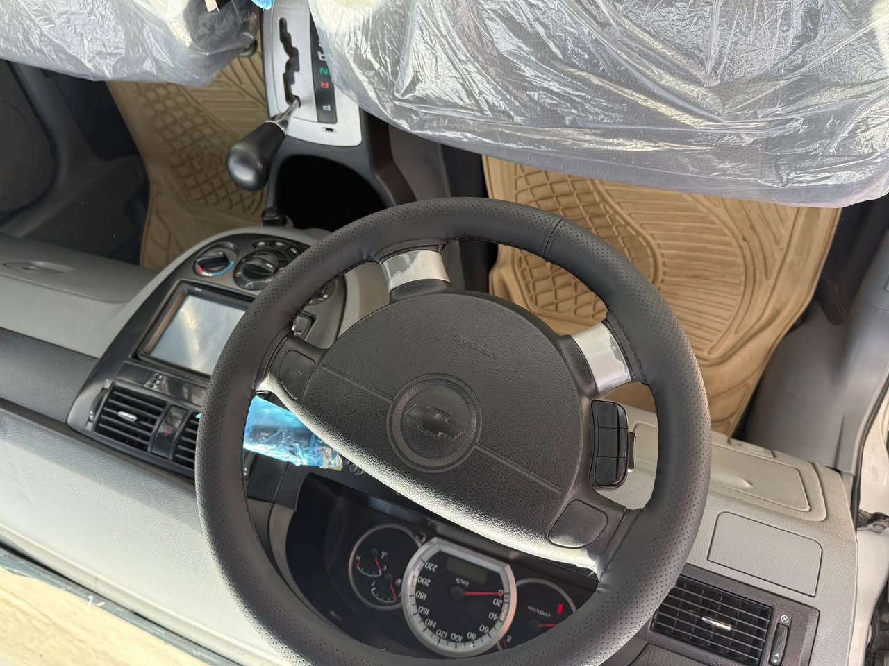 اوبتره 2009 كير اوتماتيك
كير ومنيه مكفولات 
سنويه ابسمي
سونار موجود رايدها 73
***********
تبريد ثلج
صدر 
جديد
سياره جاهزه دهل اوران, واسط
