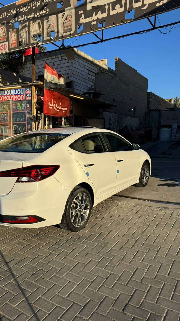 السلام عليكم النترا 2020 خليجي فول عدا البصمه بيها بداير الخلفي وشوية من الباب الخلفي صبغ وبيها بارد بلباب الامامي بسيط كلش علا وضعة مامشتغلينه بس رقم اربيل بأسم شركه تريد تحويل تريد وكاله سعرها 160 وبيها مجال بسيط مكاني البصره شط العرب*********** البصرة, العراق
