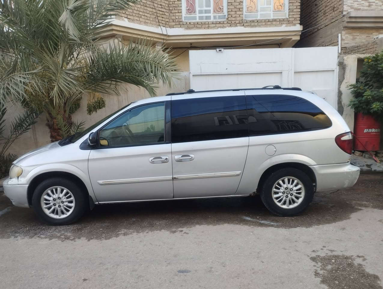 كرايسلر ٢٠٠٤ رقم نجف كير محرك بحاله جيده تبريد عالسويج ابواب كهربائي حداديه مقدم نص عمر ٦٢ وبيها مجال عنوان كوفه للاستفسار ***********
