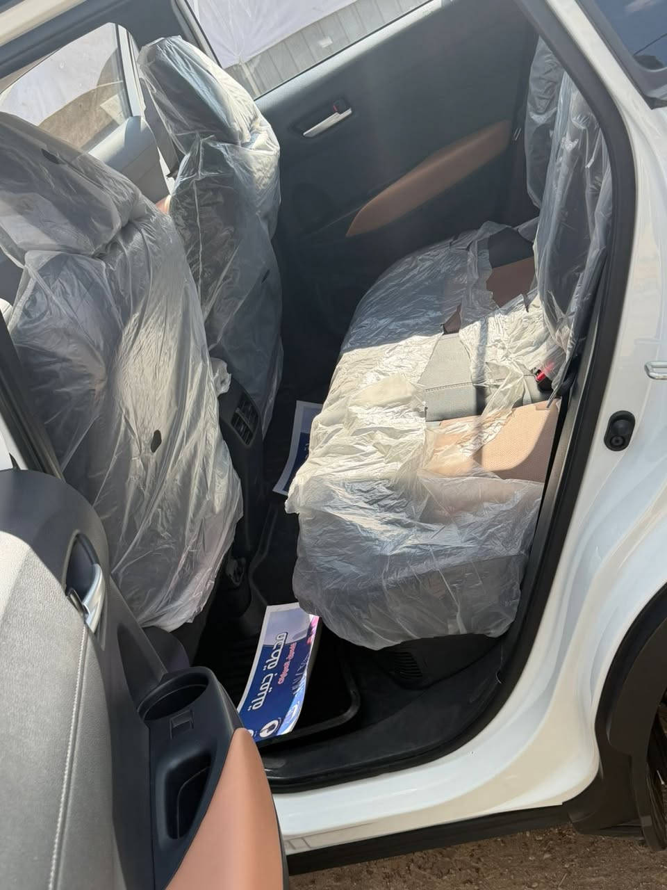 السلام عليكم 
كورلا فرونت لاندر للبيع موديل 2024
سياره زيرو ماشيه 5الف
سياره فول مواصفات 
بيها باب الصدر بارد فقط
مفتاح التشغيل بصمة
سلايد روف
دفع ثنائي FWD
!! اريل نفكيتر
لايت زينون + LED
LED بك لايت
دخول بصمة ذكي
حجم الاطار 215/60R17
4 دسك
حساس ضغط الاطار
اشارة في المرايا الجانبية
المرايا قابلة للطي
AIR BAG 8 عدد
هاند بريك كهرباء
ABS
دشبول ديجيتال
Apple Car play żüLü
كاميرا خلفية
Cruise مثبت السرعة
رادار
نحديد المسار
تحكم مقود
Bluetooth / USB I
المقاعد جلد
حركة مقعد السائق كهرباء
مثبت مقعد الطفل ISOFIX
تبريد شاشة مناخين منفصلين
قطعتين تبريد
Drive Mode أوضاع القيادة
Auto Hold أوتو هولد
نظام مانع الانزلاق
شاشه كبيره
تدفئه تبريد فول
السياره زيرو وجديده 
السعر 30 مليون
للستفسارر ***********
