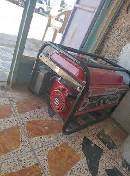 سلام عليكم مولدة تايجر جديدة مامستخدمة اسبوع واحد فقط حتة دهن بعدة جديد بيها
السعر 350 بيها مجال الهاتف ***********
