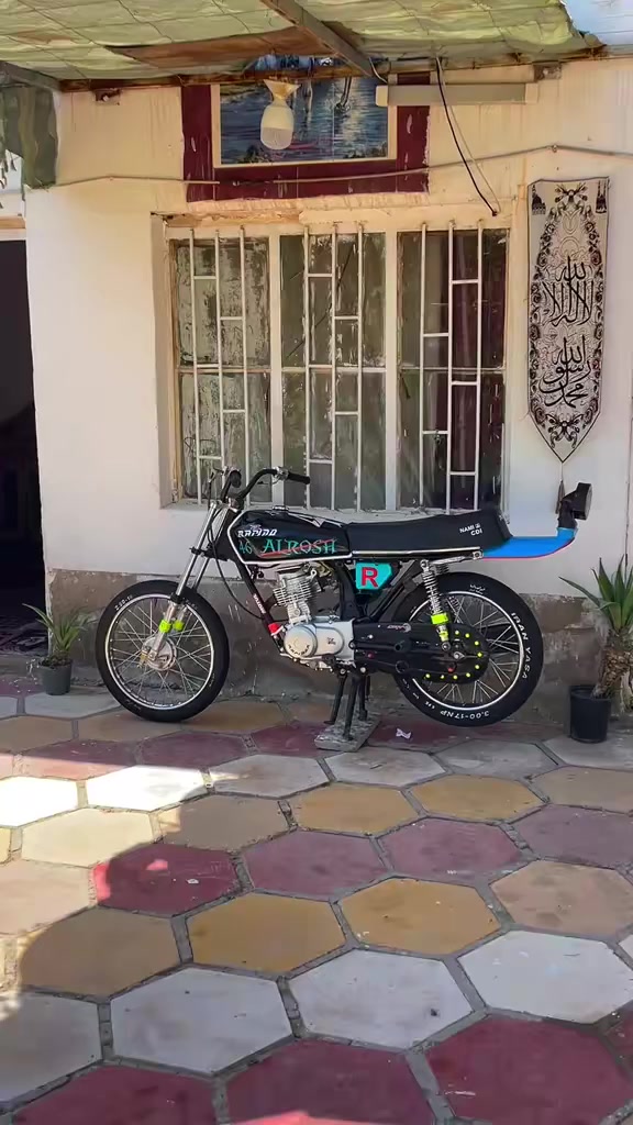 السلام عليكم للبيع او مراوس حسب القناعه
رابيدو اصلي  بعدهي ممفيلسه الدراجه مكفوله  

اذا بيها برغي تجاري تاخذه بلاش 

 شاصي شلامجه٢٣ اوراق 

مكاني حله طريق شريفه بنت الحسن 

سعرها٧٥٠ وبيها مجال  

للستفسار  اكثر هاذه رقمي ***********

@إشارة
