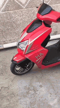 السلام عليكم
دراجه شحن سكنس فحل 
سرعه حقيقه 75 
الملف 2000
6بطاريات
 32امبير
المكان بغداد حي النصر 
السعر مليون 
وبخدمتة الشراي 
***********
