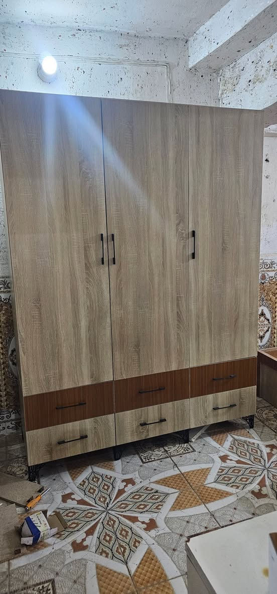 مرحبا اشتري وابيع كافة الأثاث المنزلي المستخدم النضيف واتس ***********
