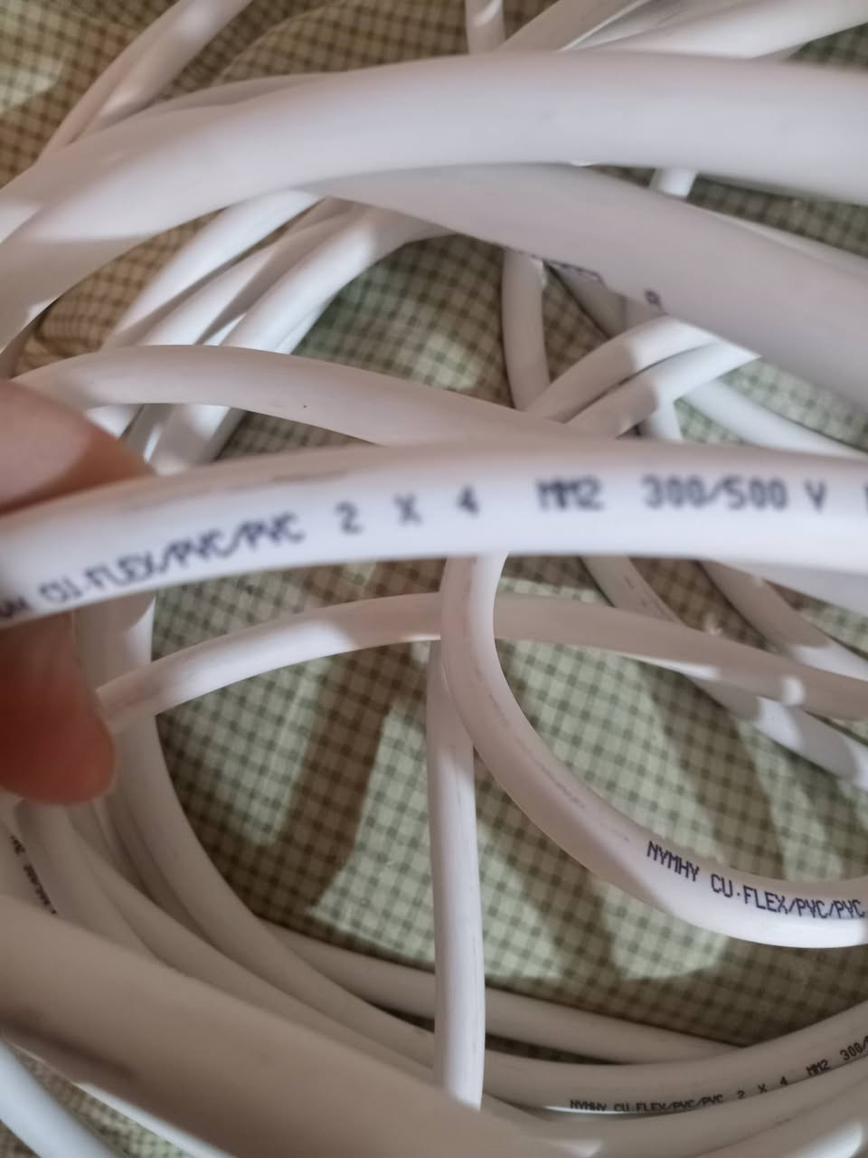 غراظ للبيع كهربائيات كلمن وسعره مكاني ميسان المجر ***********
