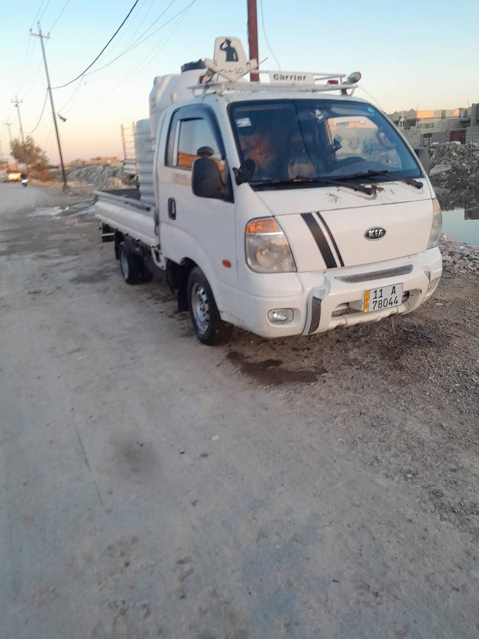 السلام عليكم كيه حمل مسكر طربه مكينه جديده صارله ٦ تيام من شديته صدر جديد سياره جاهزه ***********
