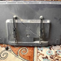 شاشة متين • ٦٥ بوصة • خربانة