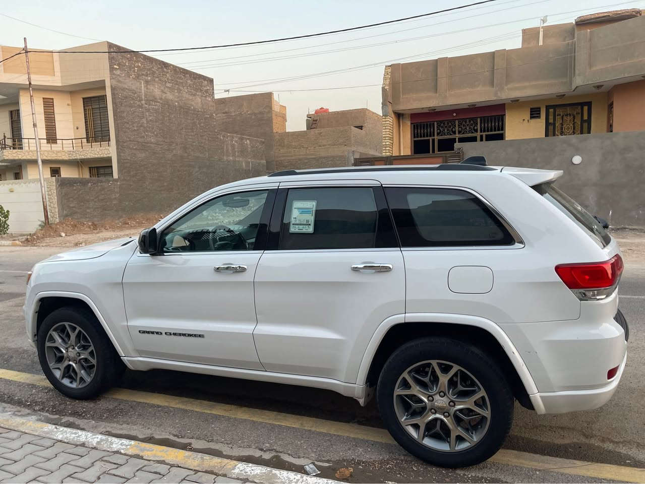 مواصفات الاريدو المعروفه سياره ماشيه 100الف ميل موديل 2018حادث قطعتين بسيطه صور الحادث موضحه بالمنشور 
*********** الصويرة, واسط
