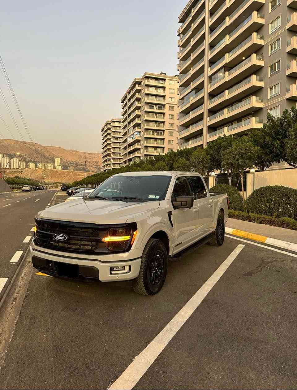 ford f150 2024
مەکینە ٣.٥ هایبێرد
٢٥٠٠٠ کم ڕۆشتووە
موسەفاتxlt black top
ڕەقەم سلێمانی بۆیاخ تەنها جەمەلەخی لای سایەق و بۆدی لای سەیەق بۆیاخە

1FTFW3LD8RFA92753رەقەم شاصی
بۆ زانیاری زیاتر پەیوەندی بکە بەم ژمارە*********** السليمانية, العراق
