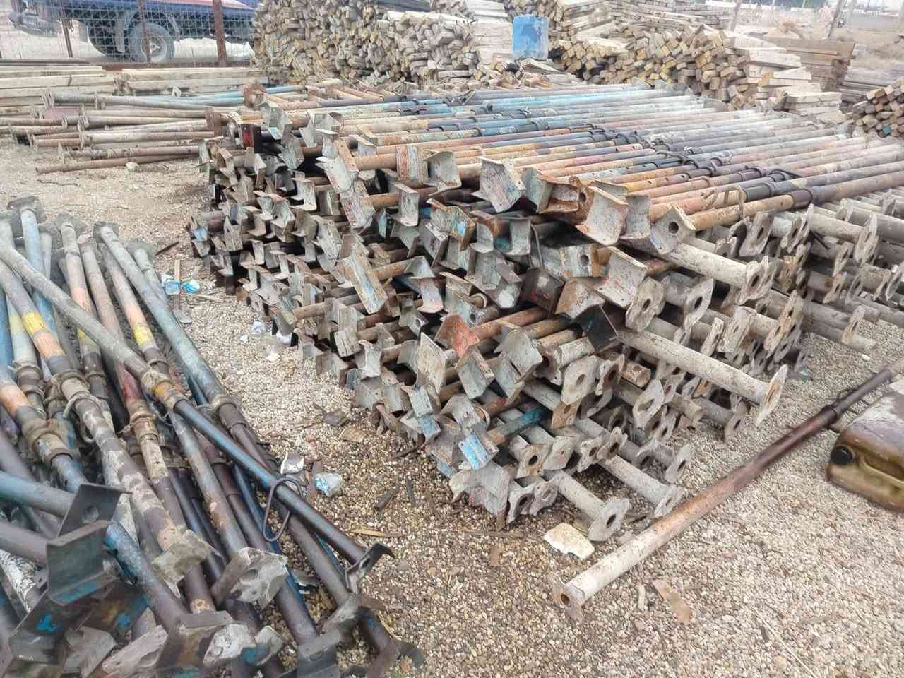 سلام عليكم جكات للبيع عدد ٥٠٠ حاضن تركي العنوان الفلوجه الزويه قرب جسر الجديد رقم التليفون*********** ***********
