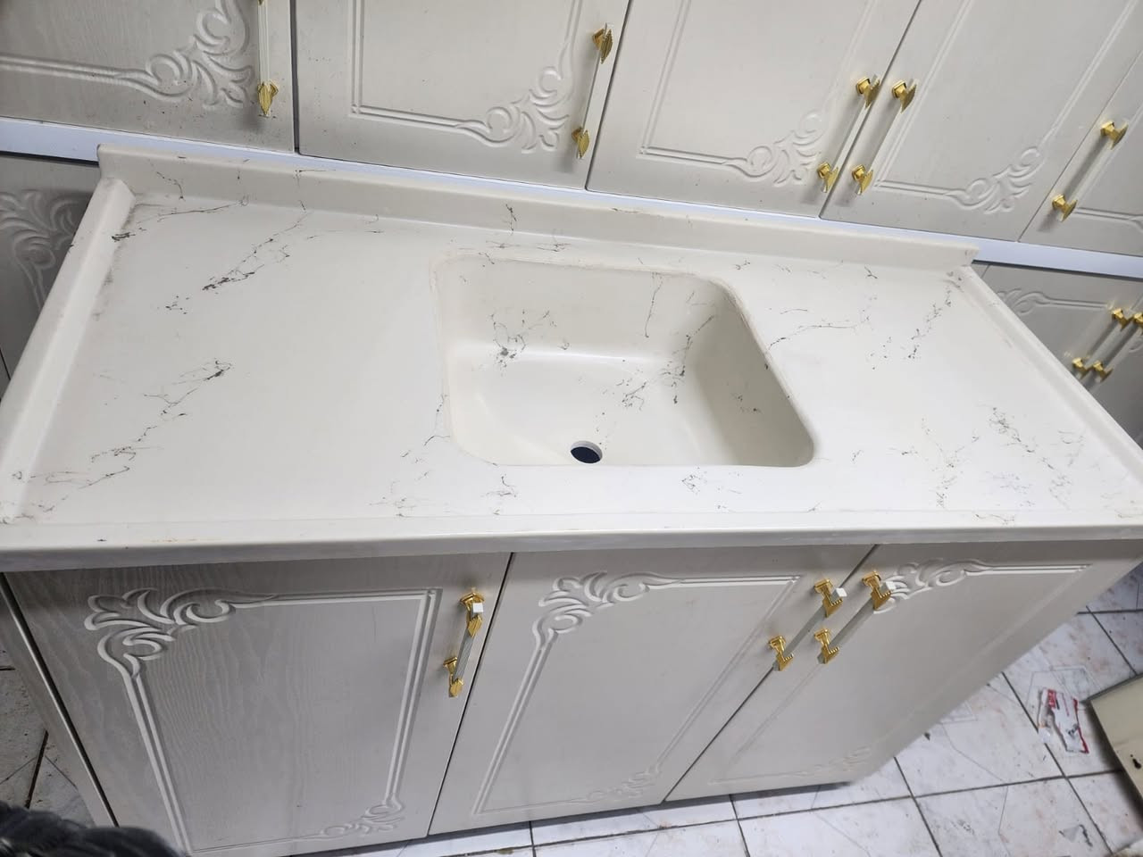 مطابخ الامير  تفصال تزكام 
قياس مترين ونص ارضي وملحق
وسنك متر و 30.  مرمر يتوفر نظام اقساط رافدين 

للستفسار ع خاص او تساب ***********
