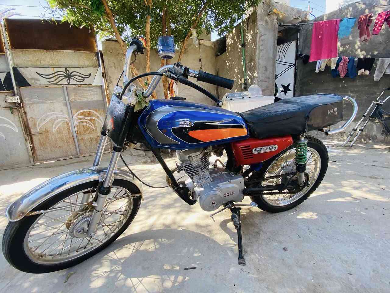 السلام عليكم ارشة للبيع شغالة محرك حلو السعر 175 بية مجال مكاني ورة مستشفى الإمام علي هذا رقمي 
***********
