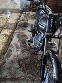 دراجة نارية • بيع خاص • قلعه صالح