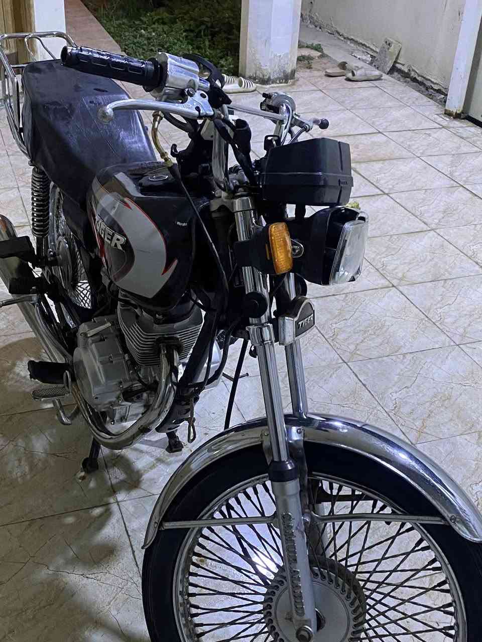 السلام عليكم تايكر 21 للبيع
تايكر موديل 21 مكينه ايراني مامفتوحه نقص كهربائيات فقط مكاني بابل حي الصحه سعرها 350 رقمي ***********
