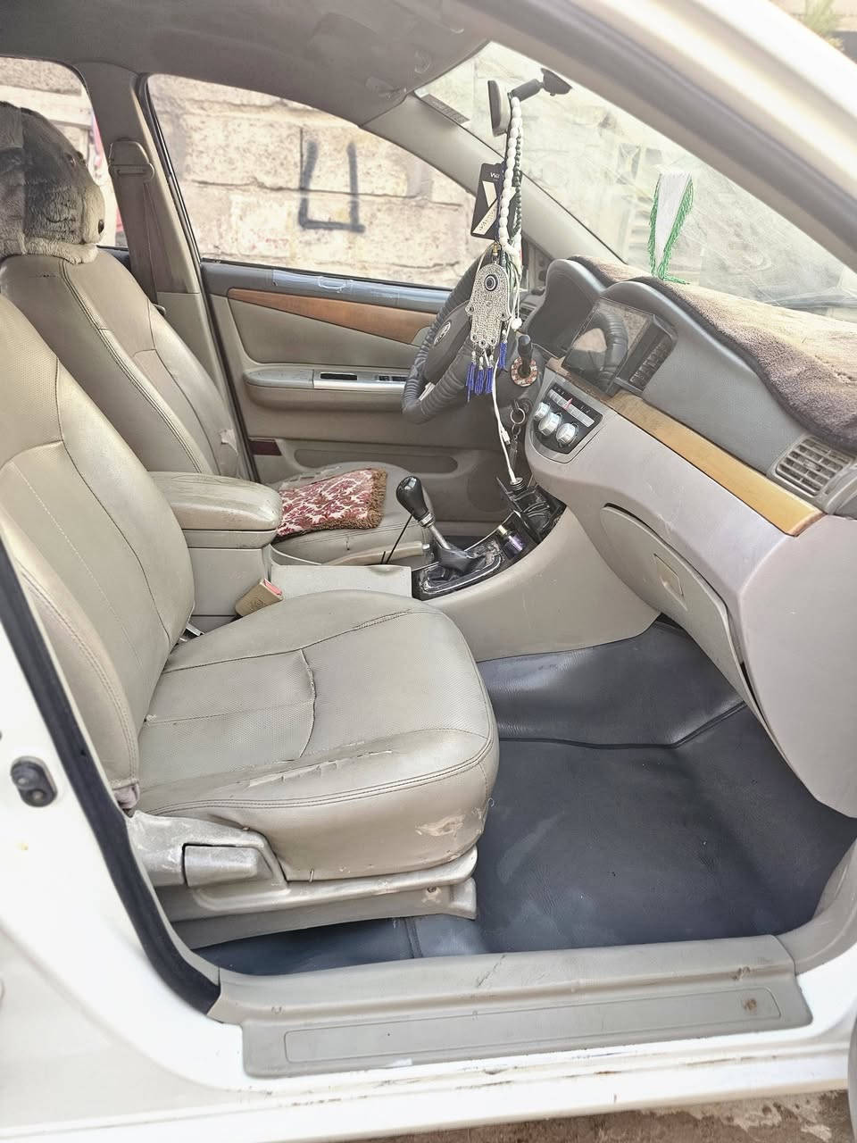 سياره ليفان 2011 لا ضربه ولا صبغ تبريد تتفه شغال رقم بغداد سنويه 2028 تخم تاير جديد كهربايات كلهة شغاله مكاني بغداد ابو غريب   رقمي***********
